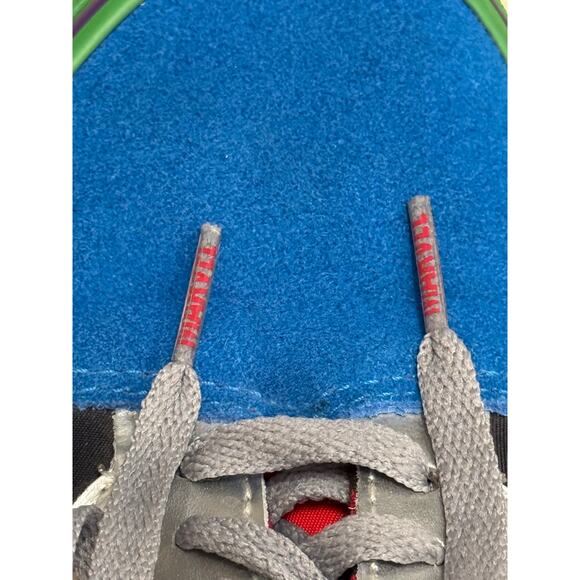 VANS x Marvel Vans Off The Wall Old Skool Shoes - Avengers Size 7 M / 8.5 W - Picture 9 of 16